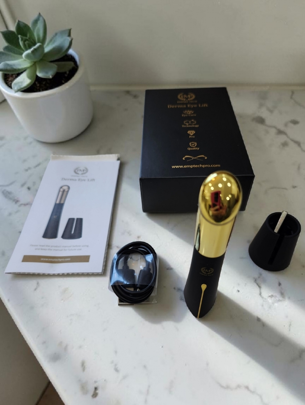 Empire Tech Derma Eye Lift Device Black Gold NIB Luxury - Picture 5 of 6